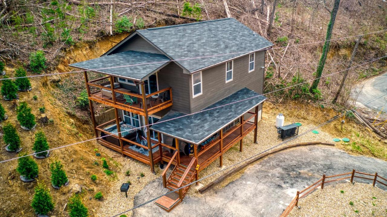 개틀린버그 Mins To Gburg Sleeps 8 Hot Tub Arcade Area Pool 빌라 외부 사진
