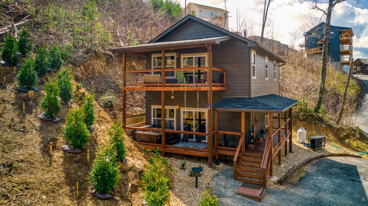 개틀린버그 Mins To Gburg Sleeps 8 Hot Tub Arcade Area Pool 빌라 외부 사진