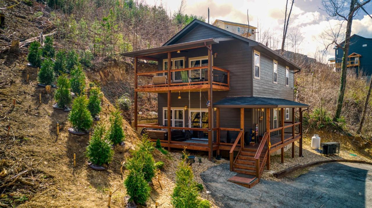 개틀린버그 Mins To Gburg Sleeps 8 Hot Tub Arcade Area Pool 빌라 외부 사진